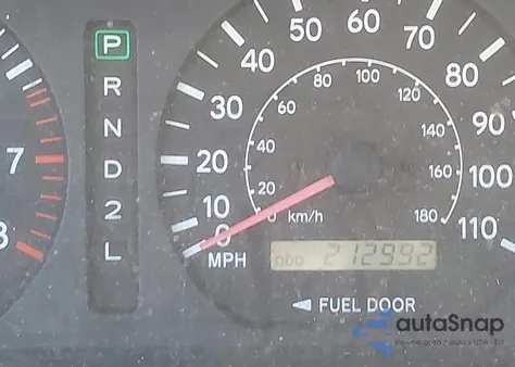 2000 Toyota Sienna Le from USA, damaged, VIN 4T3ZF13C4YU207290